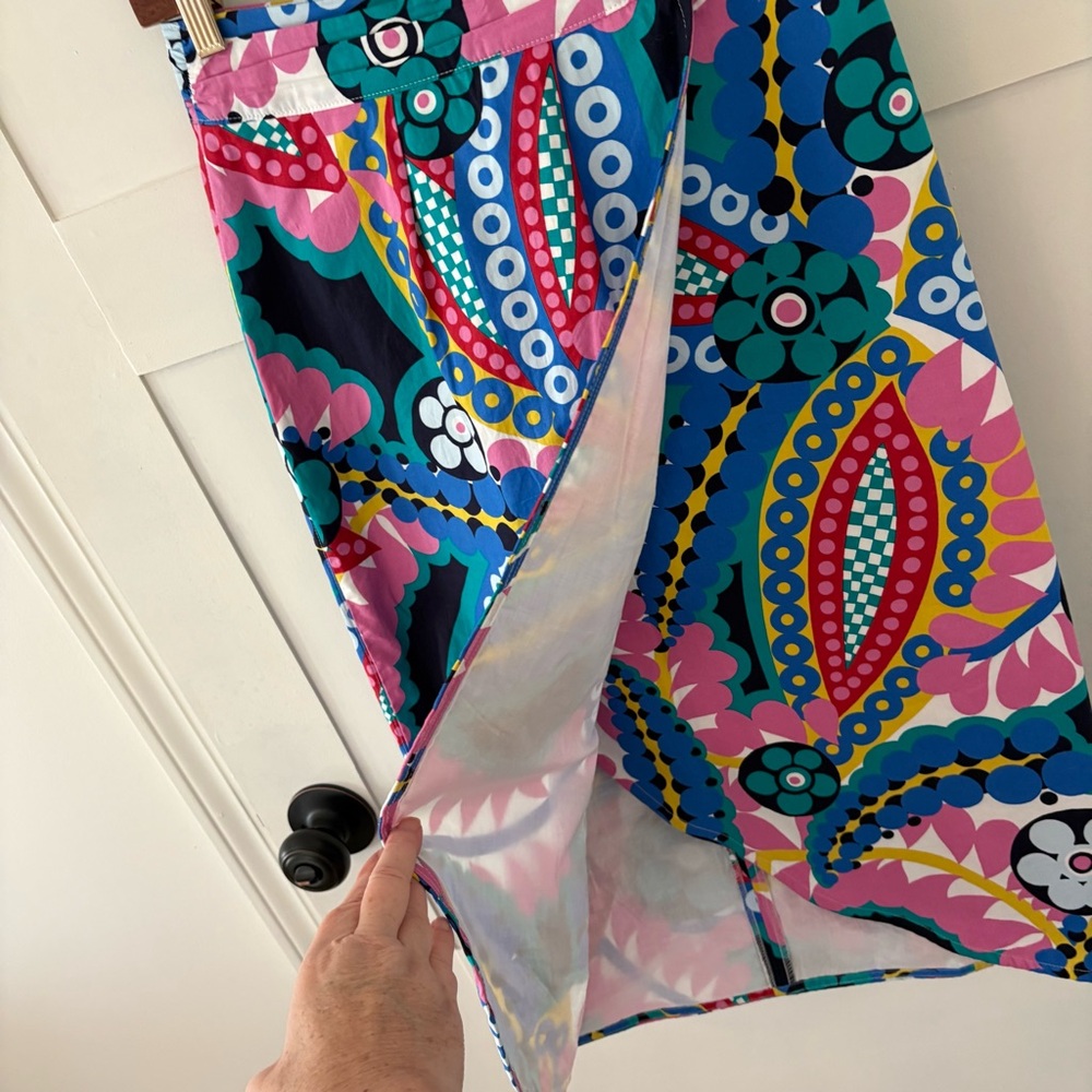 J. Crew Tie-back Tulip Skirt in Ratti Kaleidoscope Floral. Size 2. - Picture 4 of 15